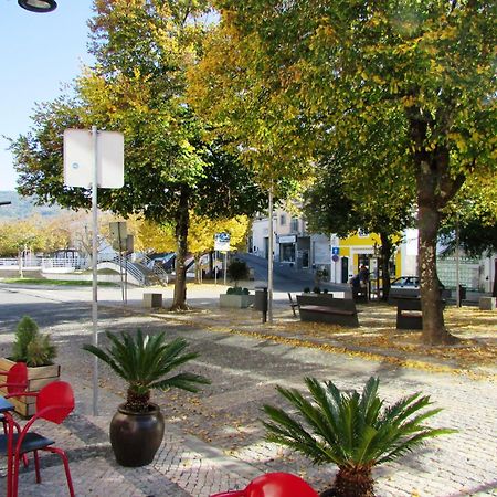מונצ'יק Casa Malva - Traditional Townhouse Apartment מראה חיצוני תמונה